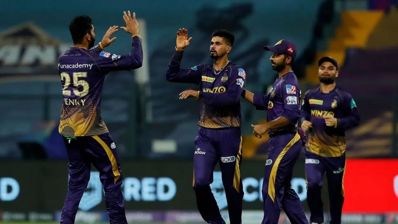 kkr team some player selebrating in ground